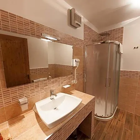 Amiata 3*